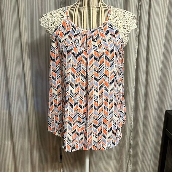 Xhilaration Lace Cap Sleeve Top - Picture 1 of 6